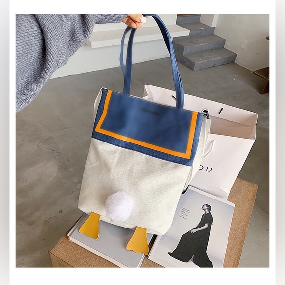 Cute Duck bottom inspired 2 way Canvas tote & Crossbody-NWOT - Picture 3 of 12